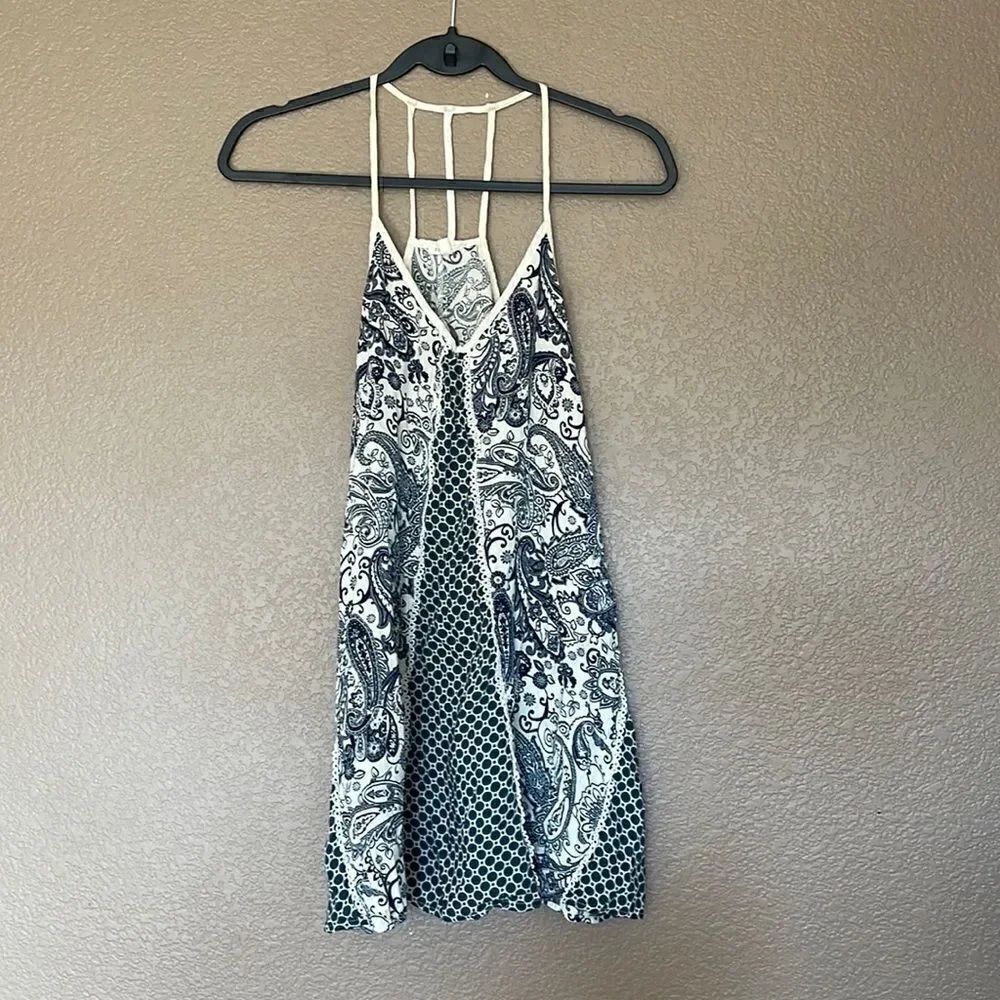 En crème tunic top size small